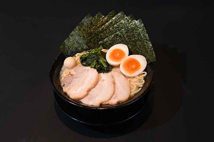 全部のせラーメン＜醤油・塩＞