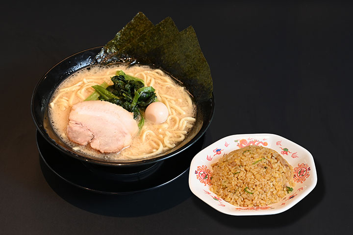 特製半チャーハンセット＜醤油・塩＞